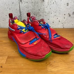 Nike Mens Zoom Freak 3 Mens 12.5 Red Uno Mid NRG Basketball Shoes Sneakers